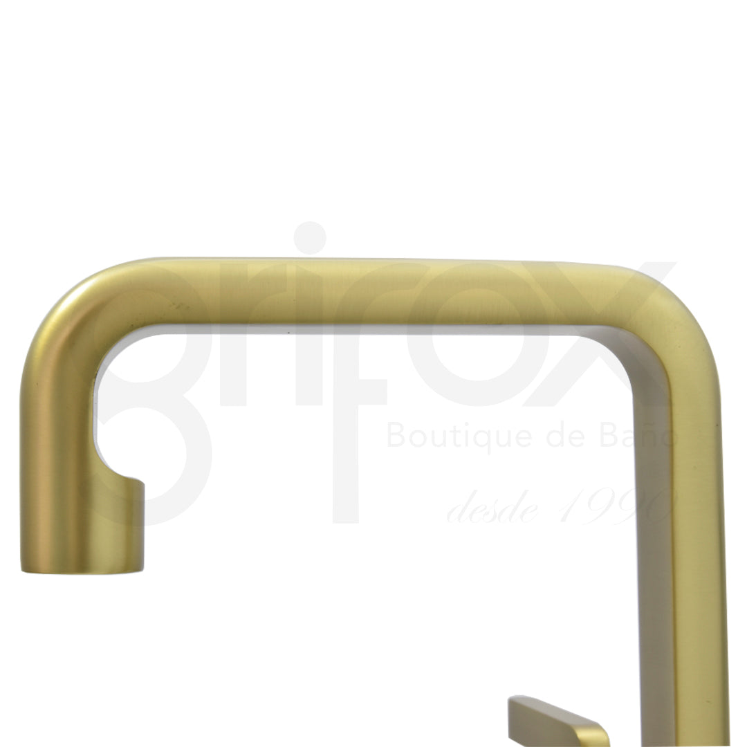 Grifería Lavamanos 8"