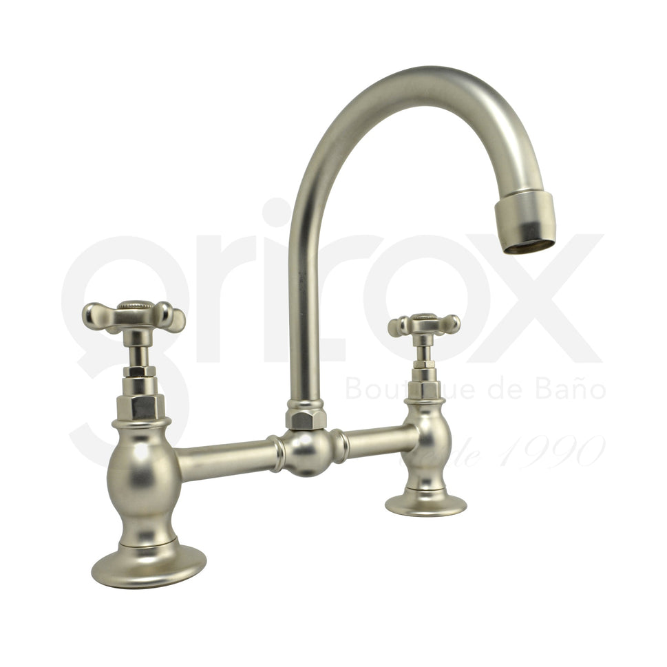 Grifería Lavamanos 8"