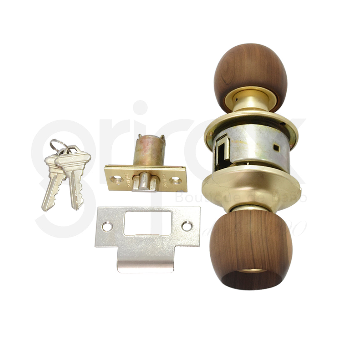 Cerradura. Entrada Madera