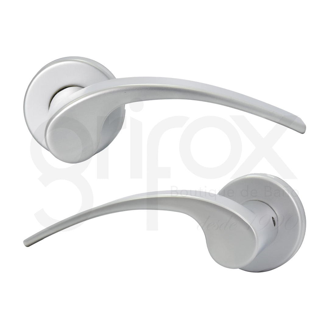 Manija Kira Con Roseta