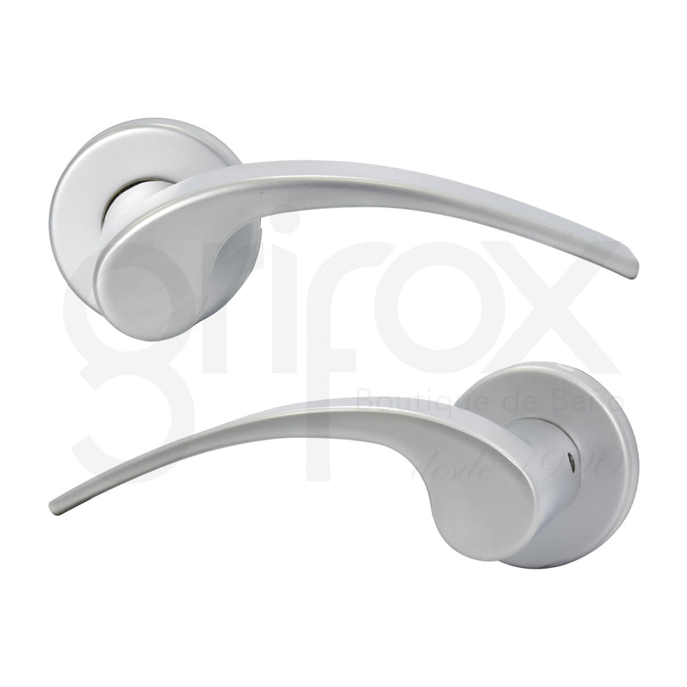 Manija Kira Con Roseta