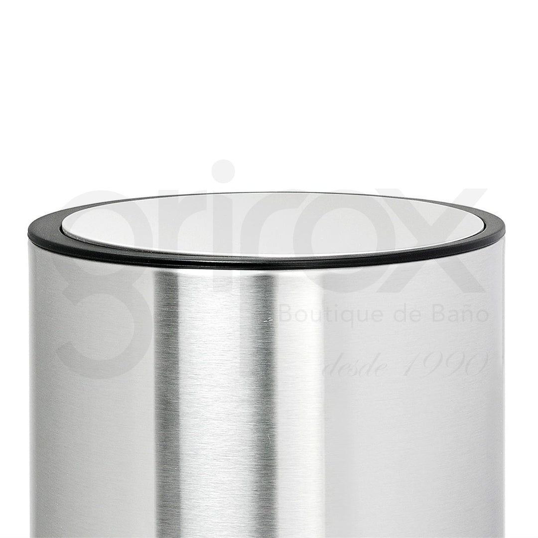 Papelera Redonda Con Tapa Y Pedal 3 Lt Inox